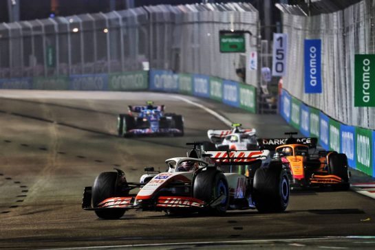 Kevin Magnussen (DEN) Haas VF-22.
02.10.2022. Formula 1 World Championship, Rd 17, Singapore Grand Prix, Marina Bay Street Circuit, Singapore, Race Day.
- www.xpbimages.com, EMail: requests@xpbimages.com &copy; Copyright: Bearne / XPB Images