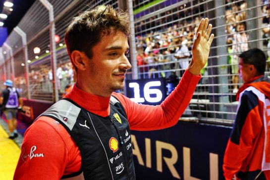 Charles Leclerc (MON) Ferrari on the grid.
02.10.2022. Formula 1 World Championship, Rd 17, Singapore Grand Prix, Marina Bay Street Circuit, Singapore, Race Day.
- www.xpbimages.com, EMail: requests@xpbimages.com &copy; Copyright: Batchelor / XPB Images