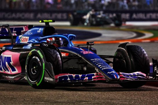 Esteban Ocon (FRA) Alpine F1 Team A522.
02.10.2022. Formula 1 World Championship, Rd 17, Singapore Grand Prix, Marina Bay Street Circuit, Singapore, Race Day.
- www.xpbimages.com, EMail: requests@xpbimages.com &copy; Copyright: Charniaux / XPB Images