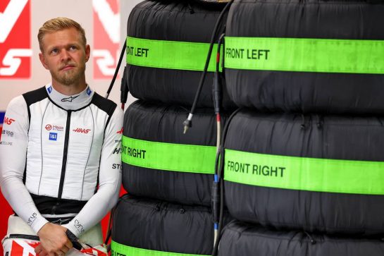 Kevin Magnussen (DEN) Haas F1 Team.
02.10.2022. Formula 1 World Championship, Rd 17, Singapore Grand Prix, Marina Bay Street Circuit, Singapore, Race Day.
 - www.xpbimages.com, EMail: requests@xpbimages.com &copy; Copyright: Coates / XPB Images