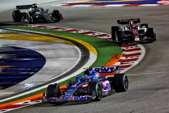 Esteban Ocon (FRA) Alpine F1 Team A522.
02.10.2022. Formula 1 World Championship, Rd 17, Singapore Grand Prix, Marina Bay Street Circuit, Singapore, Race Day.
- www.xpbimages.com, EMail: requests@xpbimages.com &copy; Copyright: Charniaux / XPB Images