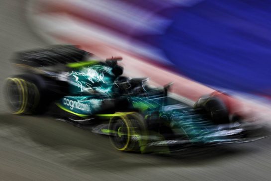 Lance Stroll (CDN) Aston Martin F1 Team AMR22.
02.10.2022. Formula 1 World Championship, Rd 17, Singapore Grand Prix, Marina Bay Street Circuit, Singapore, Race Day.
 - www.xpbimages.com, EMail: requests@xpbimages.com &copy; Copyright: Coates / XPB Images