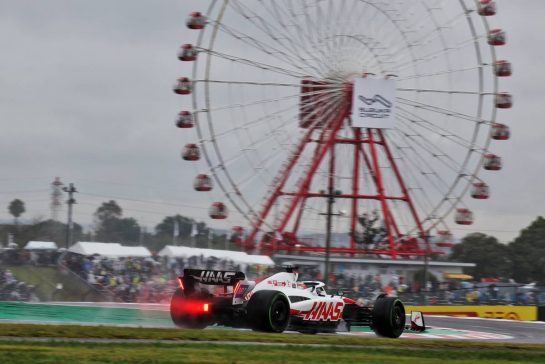 Kevin Magnussen (DEN) Haas VF-22.
07.10.2022. Formula 1 World Championship, Rd 18, Japanese Grand Prix, Suzuka, Japan, Practice Day.
- www.xpbimages.com, EMail: requests@xpbimages.com © Copyright: Bearne / XPB Images