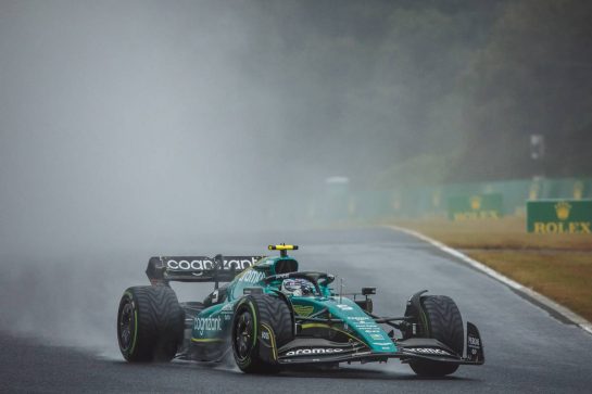Sebastian Vettel (GER) Aston Martin F1 Team AMR22.
07.10.2022. Formula 1 World Championship, Rd 18, Japanese Grand Prix, Suzuka, Japan, Practice Day.
- www.xpbimages.com, EMail: requests@xpbimages.com © Copyright: Bearne / XPB Images
