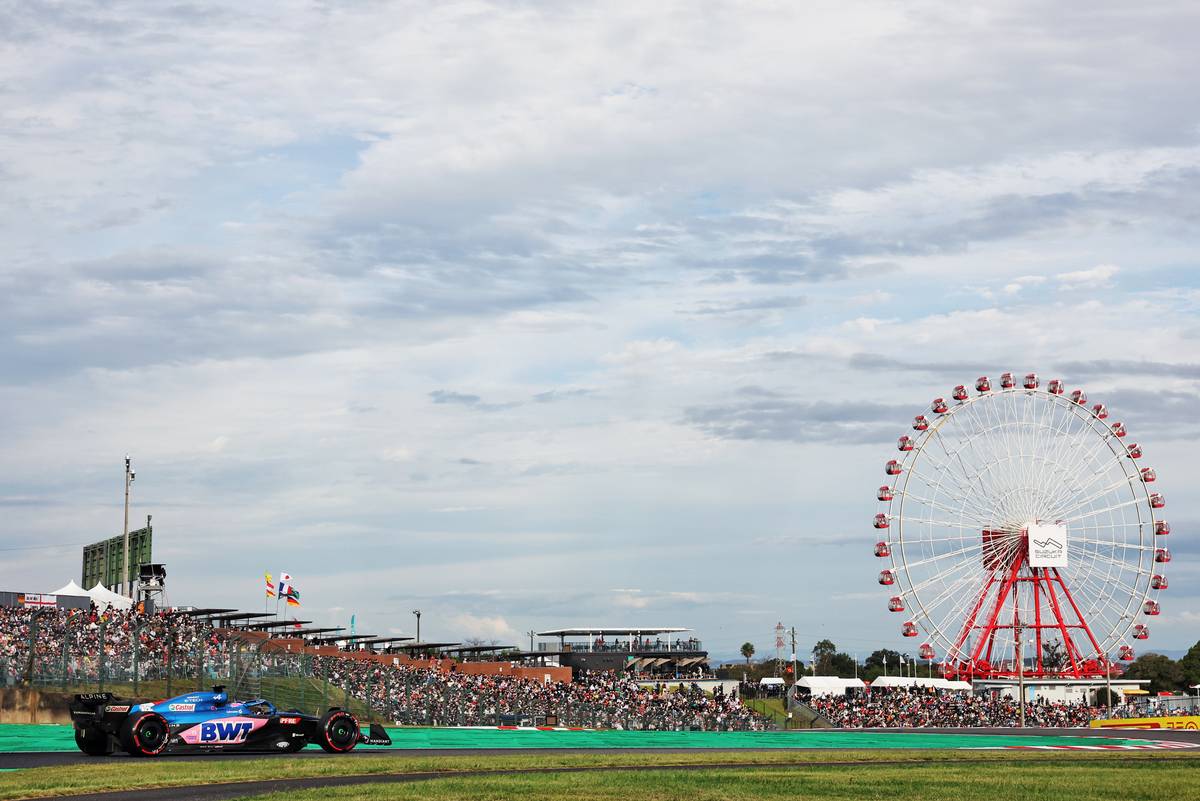 Verstappen sets sights on title with Suzuka pole