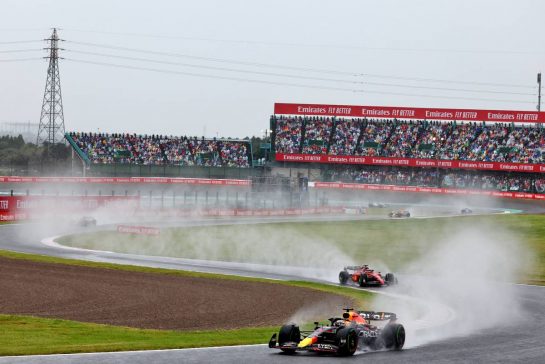 Max Verstappen (NLD) Red Bull Racing RB18.
09.10.2022. Formula 1 World Championship, Rd 18, Japanese Grand Prix, Suzuka, Japan, Race Day.
 - www.xpbimages.com, EMail: requests@xpbimages.com &copy; Copyright: Coates / XPB Images