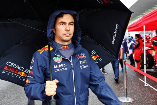 Sergio Perez (MEX) Red Bull Racing on the grid.
09.10.2022. Formula 1 World Championship, Rd 18, Japanese Grand Prix, Suzuka, Japan, Race Day.
- www.xpbimages.com, EMail: requests@xpbimages.com &copy; Copyright: Batchelor / XPB Images