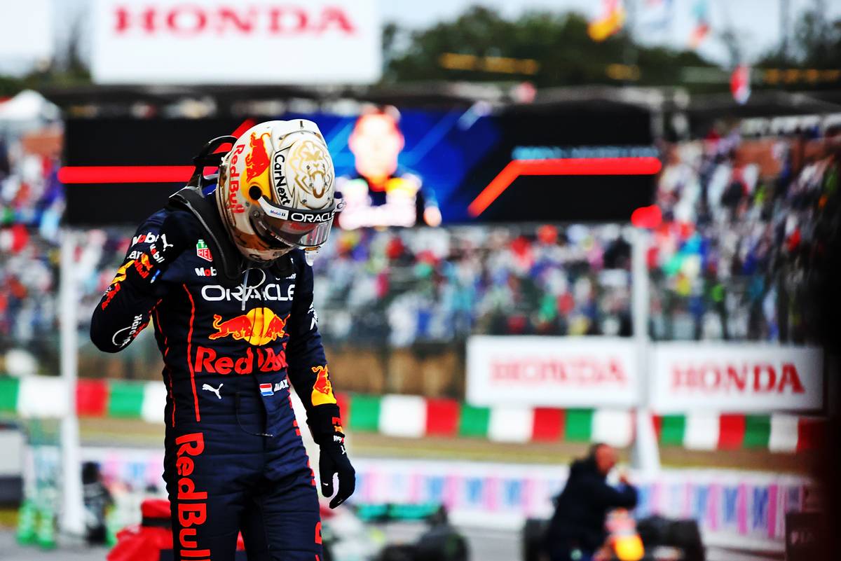 Race winner Max Verstappen (NLD) Red Bull Racing celebrates in parc ferme. 09.10.2022. Formula 1 World Championship, Rd 18, Japanese Grand Prix, Suzuka, Japan, Race