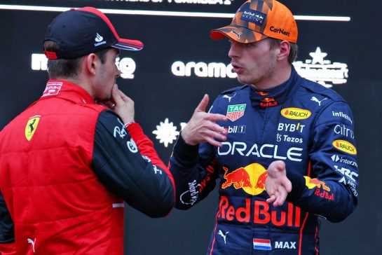 (L to R): Charles Leclerc (MON) Ferrari with race winner Max Verstappen (NLD) Red Bull Racing in parc ferme.
09.10.2022. Formula 1 World Championship, Rd 18, Japanese Grand Prix, Suzuka, Japan, Race Day.
 - www.xpbimages.com, EMail: requests@xpbimages.com &copy; Copyright: Coates / XPB Images