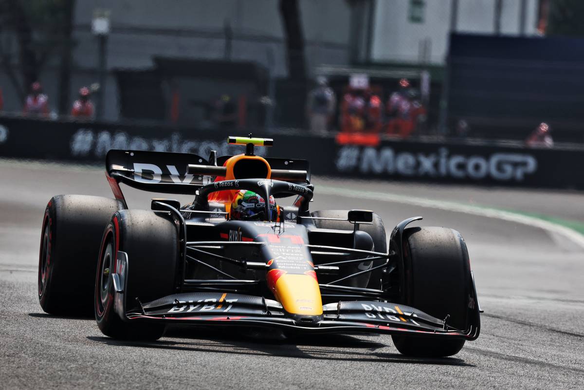 Ferrari’s Sainz and Leclerc top FP1 in Mexico City