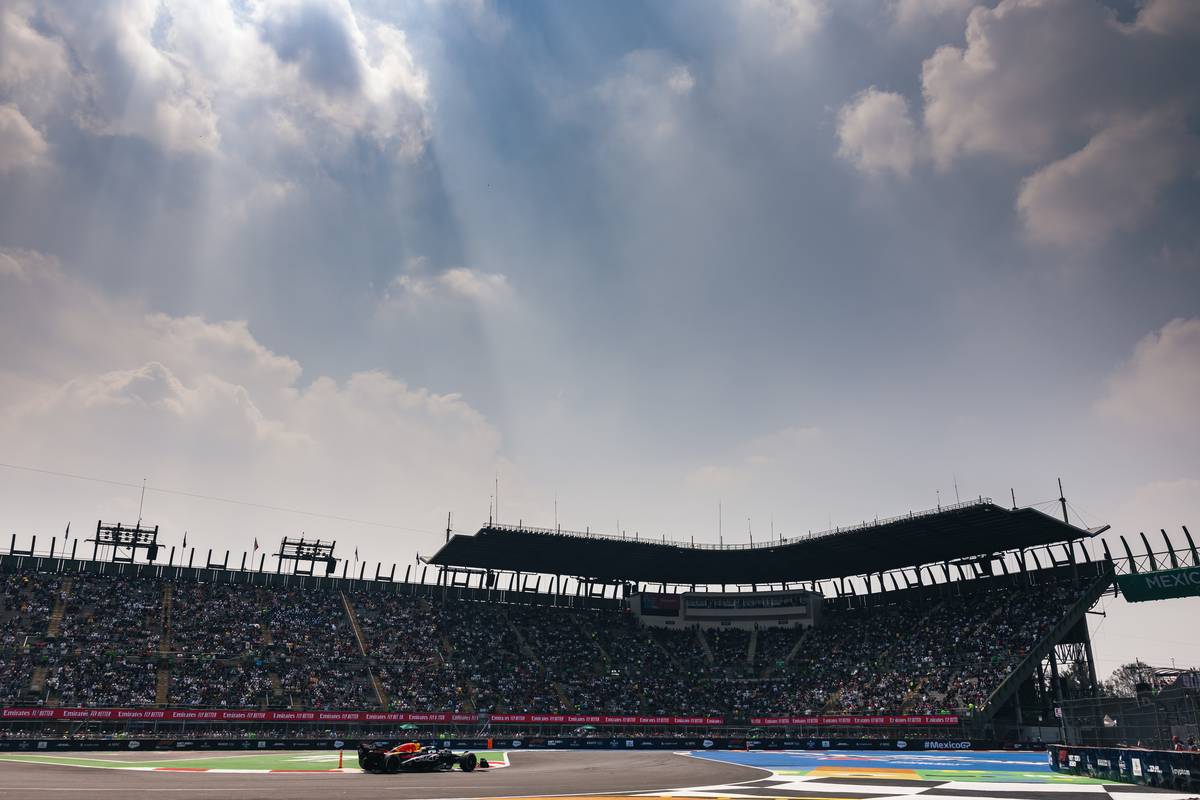 Russell quickest, Leclerc crashes in Mexico FP2 tyre test