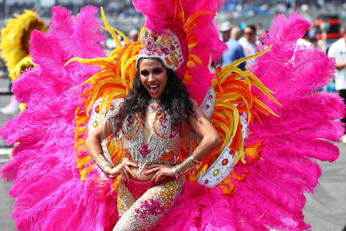 Verstappen sets new record with 14th win of 2022 in Mexico