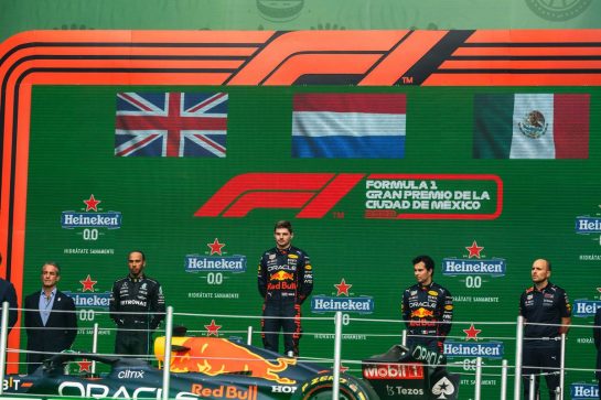 The podium (L to R): Lewis Hamilton (GBR) Mercedes AMG F1, second; Max Verstappen (NLD) Red Bull Racing, race winner; Charles Leclerc (MON) Ferrari, third.
30.10.2022. Formula 1 World Championship, Rd 20, Mexican Grand Prix, Mexico City, Mexico, Race Day.
- www.xpbimages.com, EMail: requests@xpbimages.com © Copyright: Bearne / XPB Images