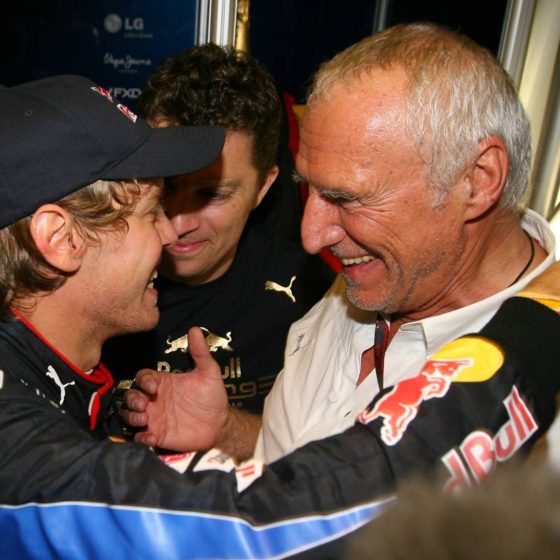 Vettel honors Dietrich Mateschitz with vintage Red Bull lid