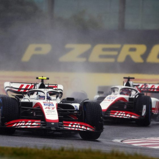 Magnussen: ‘Improving’ Schumacher deserves to remain in F1