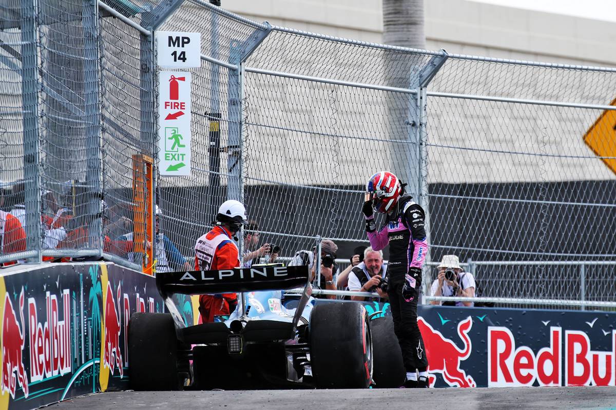 Esteban Ocon (FRA) Alpine F1 Team A522 crashed in the second practice session. 07.05.2022. Formula 1 World Championship, Rd 5, Miami Grand Prix, Miami, Florida, USA, Qualifying