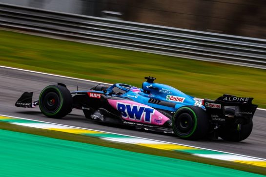 Fernando Alonso (ESP), Alpine F1 Team
11.11.2022. Formula 1 World Championship, Rd 21, Brazilian Grand Prix, Sao Paulo, Brazil, Qualifying Day.
- www.xpbimages.com, EMail: requests@xpbimages.com © Copyright: Charniaux / XPB Images