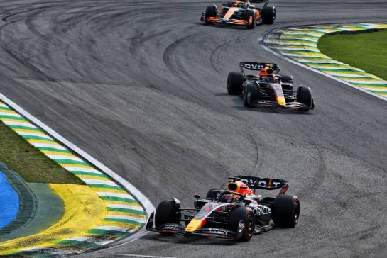 Max Verstappen (NLD) Red Bull Racing RB18.
13.11.2022. Formula 1 World Championship, Rd 21, Brazilian Grand Prix, Sao Paulo, Brazil, Race Day.
- www.xpbimages.com, EMail: requests@xpbimages.com © Copyright: Batchelor / XPB Images