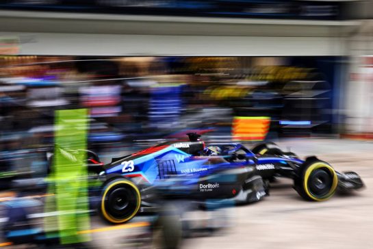 Alexander Albon (THA) Williams Racing FW44 makes a pit stop.
13.11.2022. Formula 1 World Championship, Rd 21, Brazilian Grand Prix, Sao Paulo, Brazil, Race Day.
- www.xpbimages.com, EMail: requests@xpbimages.com © Copyright: Batchelor / XPB Images