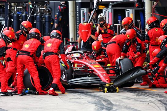 Charles Leclerc (MON) Ferrari F1-75 makes a pit stop.
13.11.2022. Formula 1 World Championship, Rd 21, Brazilian Grand Prix, Sao Paulo, Brazil, Race Day.
- www.xpbimages.com, EMail: requests@xpbimages.com © Copyright: Batchelor / XPB Images