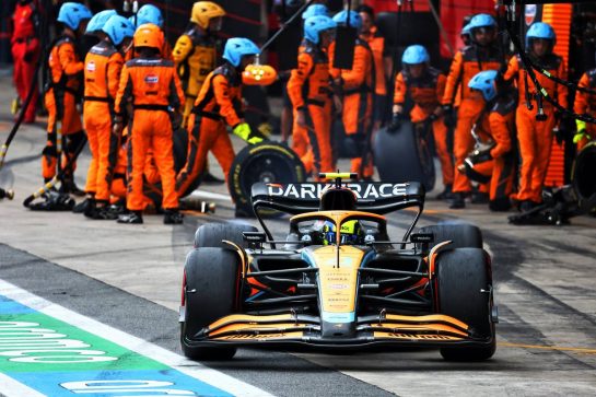 Lando Norris (GBR) McLaren MCL36 makes a pit stop.
13.11.2022. Formula 1 World Championship, Rd 21, Brazilian Grand Prix, Sao Paulo, Brazil, Race Day.
- www.xpbimages.com, EMail: requests@xpbimages.com © Copyright: Batchelor / XPB Images