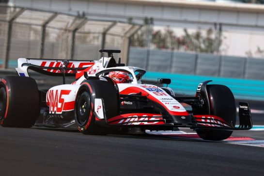 Pietro Fittipaldi (BRA), Haas F1 Team
22.11.2022. Formula 1 Testing, Yas Marina Circuit, Abu Dhabi, Tuesday.
- www.xpbimages.com, EMail: requests@xpbimages.com © Copyright: Charniaux / XPB Images