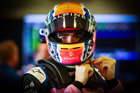 Jack Doohan (AUS), Alpine F1 Team
22.11.2022. Formula 1 Testing, Yas Marina Circuit, Abu Dhabi, Tuesday.
- www.xpbimages.com, EMail: requests@xpbimages.com © Copyright: Charniaux / XPB Images