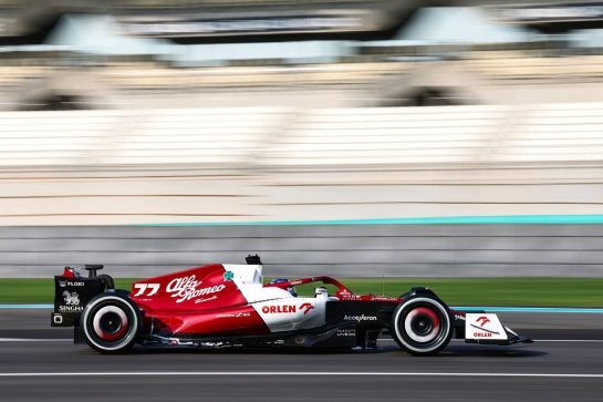 Valtteri Bottas (FIN), Alfa Romeo Racing
22.11.2022. Formula 1 Testing, Yas Marina Circuit, Abu Dhabi, Tuesday.
- www.xpbimages.com, EMail: requests@xpbimages.com © Copyright: Charniaux / XPB Images