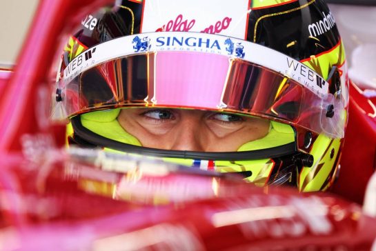 Theo Pourchaire (FRA) Alfa Romeo F1 Team C42 Test Driver.
22.11.2022. Formula 1 Testing, Yas Marina Circuit, Abu Dhabi, Tuesday.
- www.xpbimages.com, EMail: requests@xpbimages.com © Copyright: Bearne / XPB Images