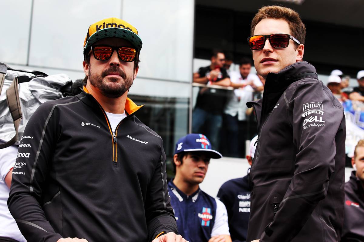 Fernando Alonso (ESP) McLaren and Stoffel Vandoorne (BEL) McLaren on the drivers parade. 11.11.2018. Formula 1 World Championship, Rd 20, Brazilian Grand Prix, Sao Paulo, Brazil, Race