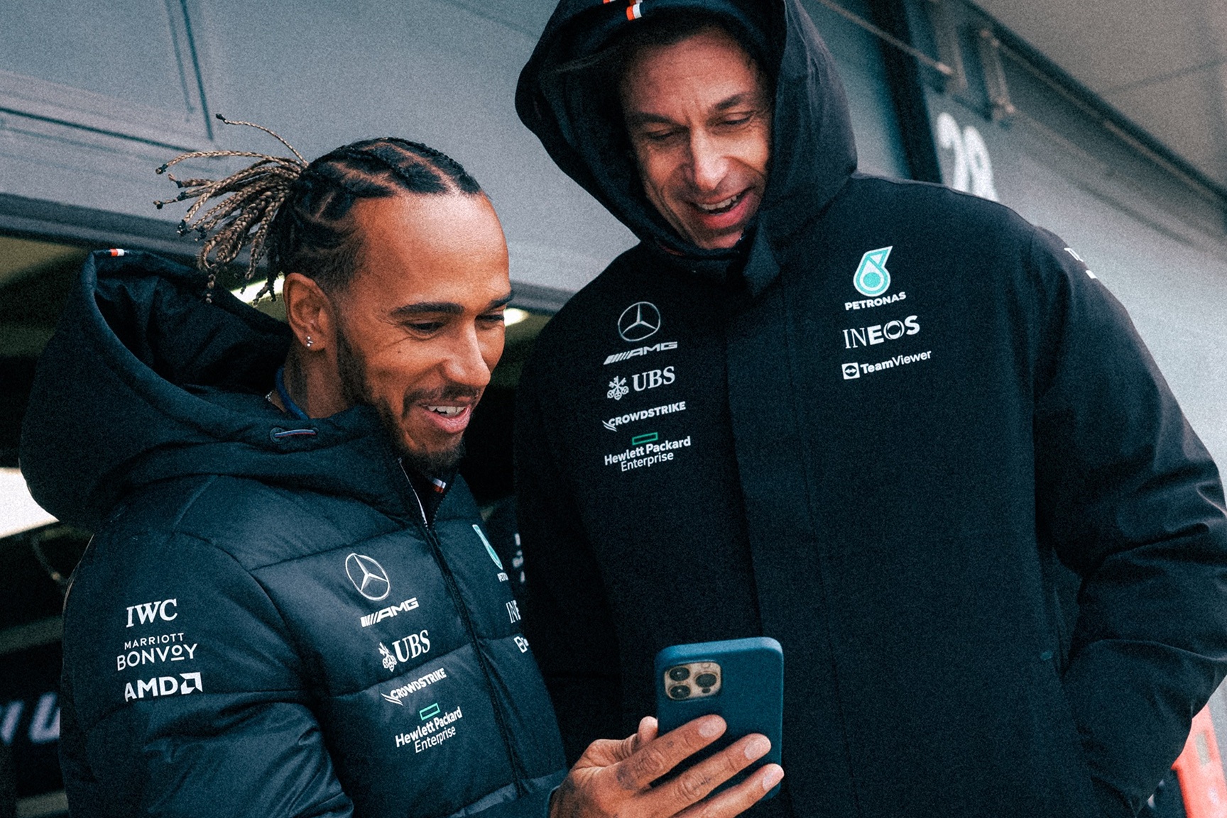 Mercedes to discuss Hamilton future at ‘a quiet time’ during winter break