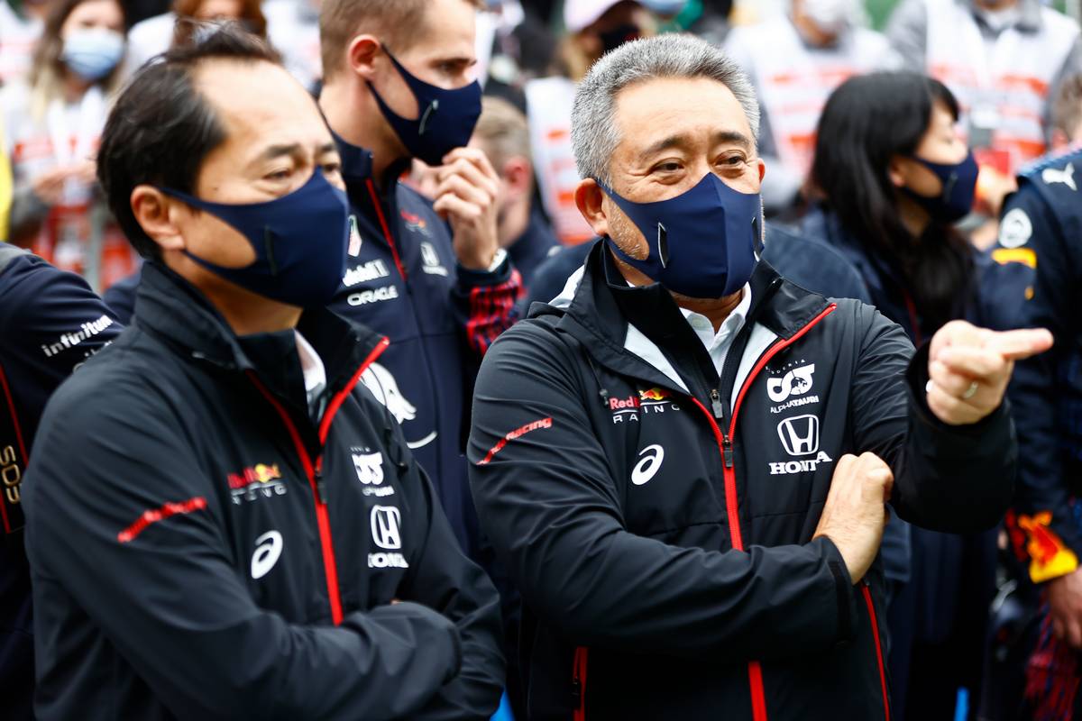 Toyoharu Tanabe (JPN) Honda Racing F1 Technical Director and Masashi Yamamoto (JPN) Honda Racing F1 Managing Director in parc ferme. 10.10.2021. Formula 1 World Championship, Rd 16, Turkish Grand Prix, Istanbul, Turkey