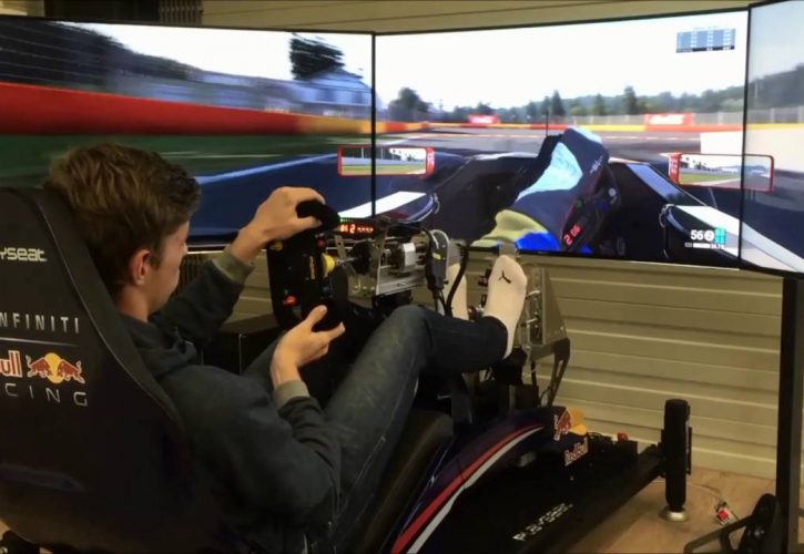 Verstappen to install F1 simulator on private jet!
