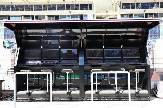 Alpine F1 Team pit gantry.
24.02.2023. Formula 1 Testing, Sakhir, Bahrain, Day Two.
- www.xpbimages.com, EMail: requests@xpbimages.com &copy; Copyright: Batchelor / XPB Images
