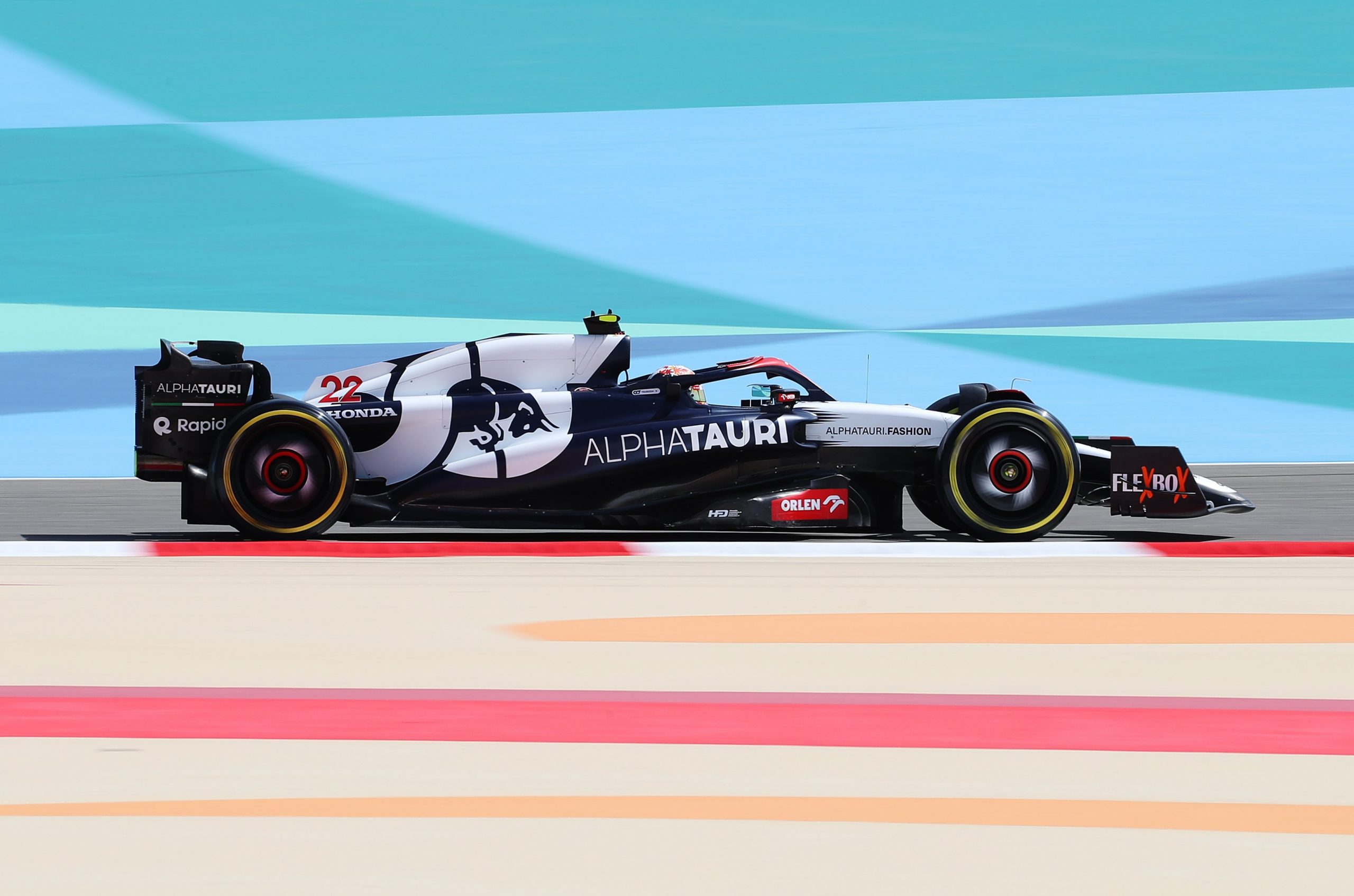 Red Bull reportedly considering sale of AlphaTauri!