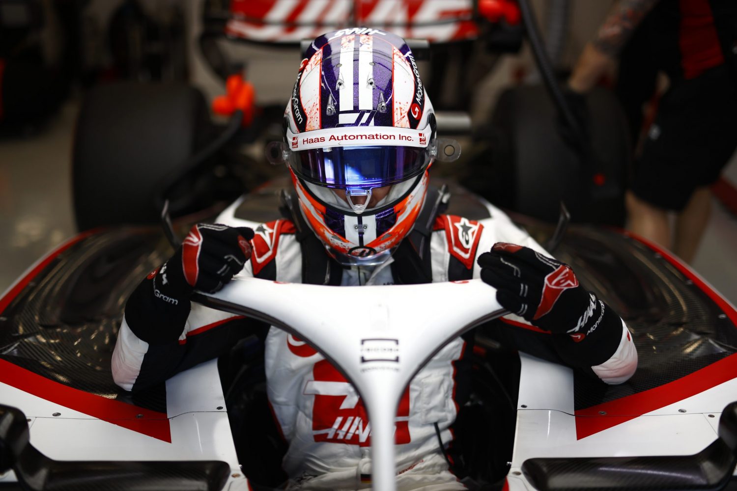 Hulkenberg: Long runs still challenging for Haas