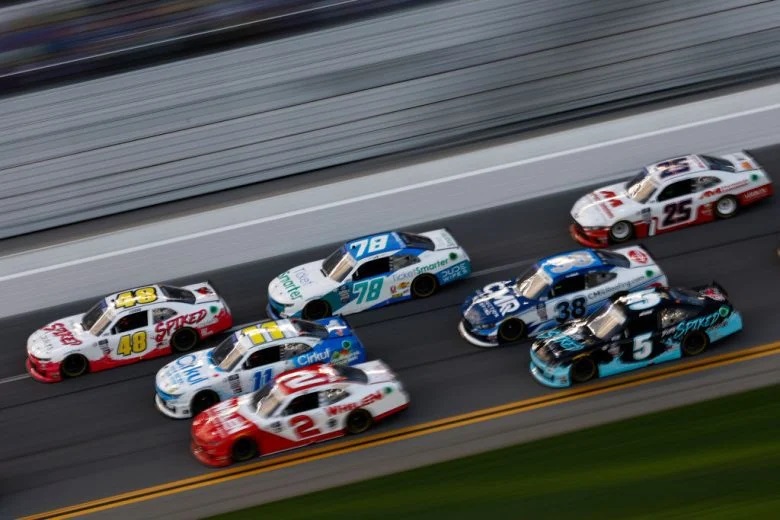 Button: F1 should trial ‘stage points’, as in NASCAR