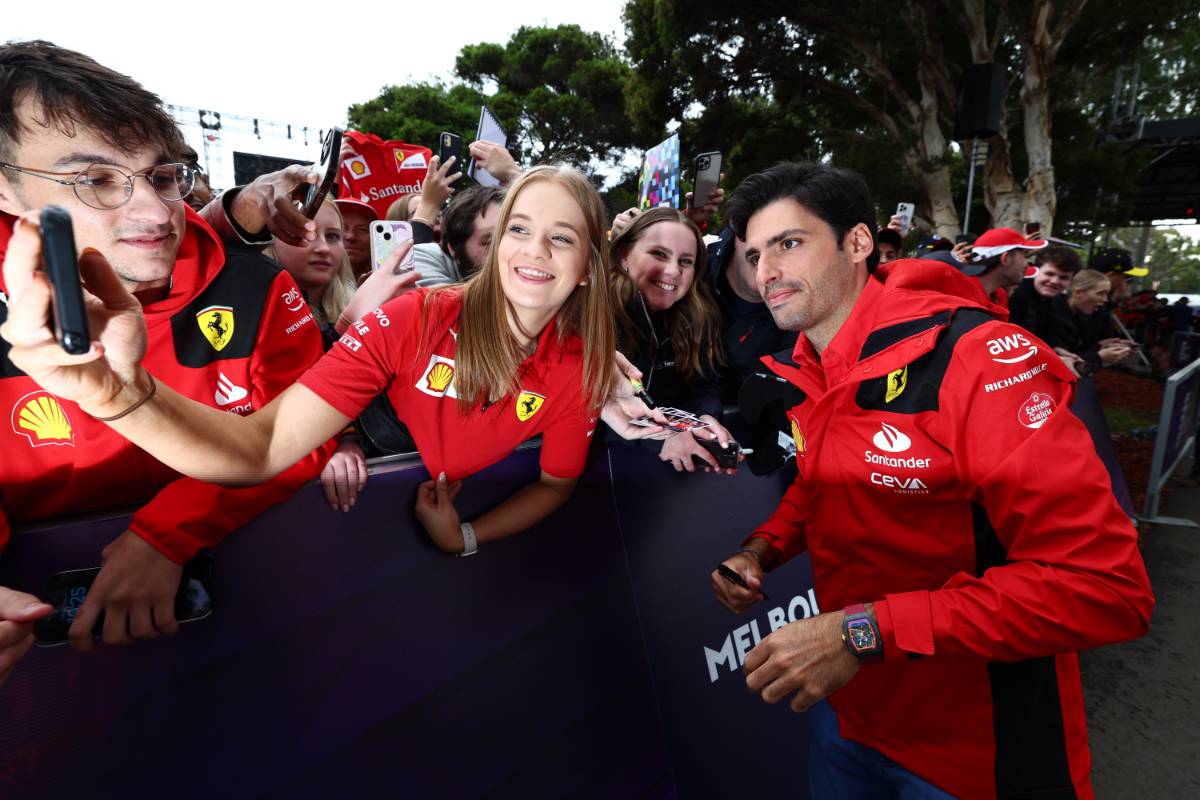 Carlos Sainz Jr (ESP) Ferrari with fans. 30.03.2023. Formula 1 World Championship, Rd 3, Australian Grand Prix, Albert Park, Melbourne, Australia, Preparation Day. - www.xpbimages.com, EMail: requests@xpbimages.com &copy; Copyright: Coates / XPB Images