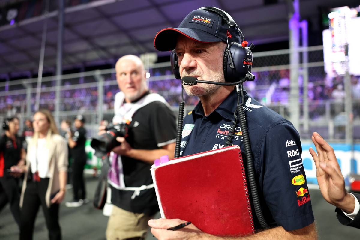 Adrian Newey (GBR) Red Bull Racing Chief Technical Officer on the grid. 19.03.2023. Formula 1 World Championship, Rd 2, Saudi Arabian Grand Prix, Jeddah, Saudi Arabia, Race Day. - www.xpbimages.com, EMail: requests@xpbimages.com &copy; Copyright: Bearne / XPB Images