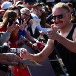 Hamilton praises more relaxed, laid-back Bottas