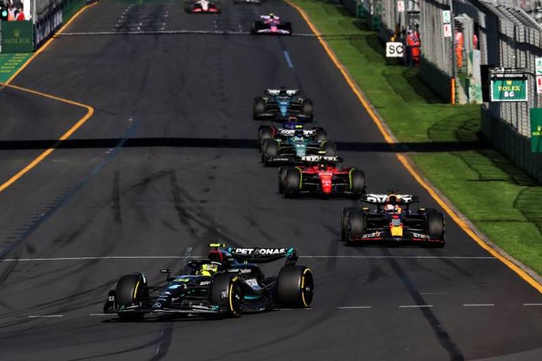 Horner praises Verstappen for ‘great patience’ after Aussie GP start