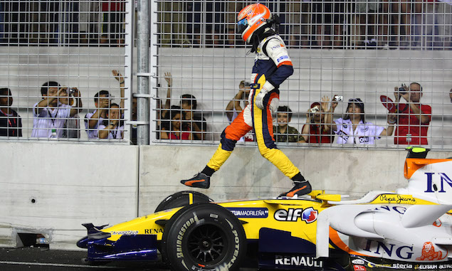 Massa considering legal action over 2008 F1 title!
