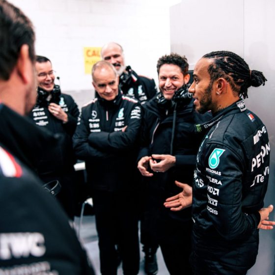 Hamilton seeks to emulate Moss and remain with Mercedes until ‘last days’