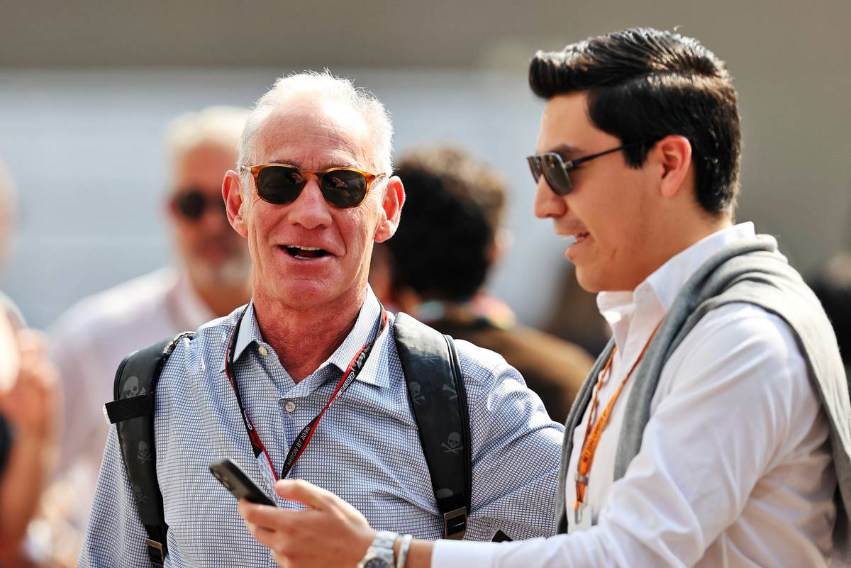 Greg Maffei (USA) Liberty Media Corporation President and Chief Executive Officer.
28.10.2022. Formula 1 World Championship, Rd 20, Mexican Grand Prix, Mexico City, Mexico, Practice Day.
- www.xpbimages.com, EMail: requests@xpbimages.com &copy; Copyright: Moy / XPB Images