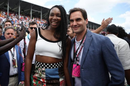 (L to R): Venus Williams (USA) Tennis Player with tfed on the grid.
07.05.2023. Formula 1 World Championship, Rd 5, Miami Grand Prix, Miami, Florida, USA, Race Day.
 - www.xpbimages.com, EMail: requests@xpbimages.com &copy; Copyright: Gilbert / XPB Images