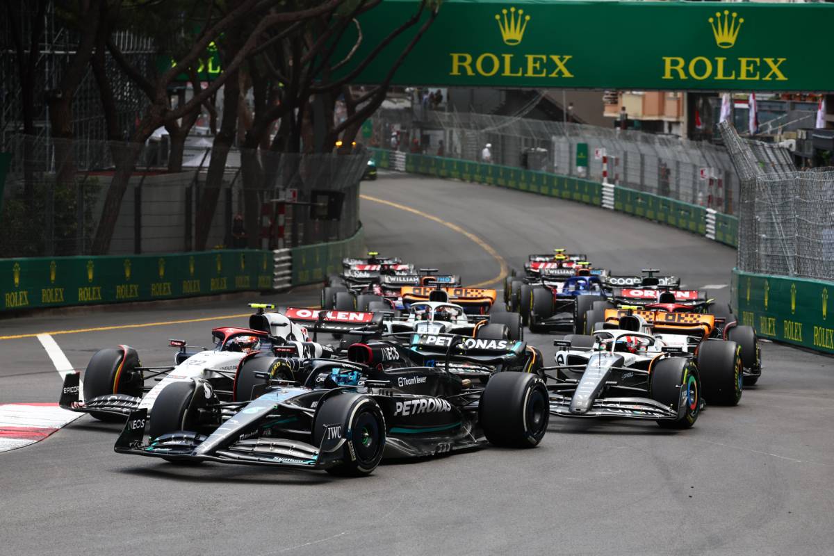George Russell (GBR) Mercedes AMG F1 W14 at the start of the race.
28.05.2023. Formula 1 World Championship, Rd 7, Monaco Grand Prix, Monte Carlo, Monaco, Race Day.
- www.xpbimages.com, EMail: requests@xpbimages.com &copy; Copyright: Charniaux / XPB Images