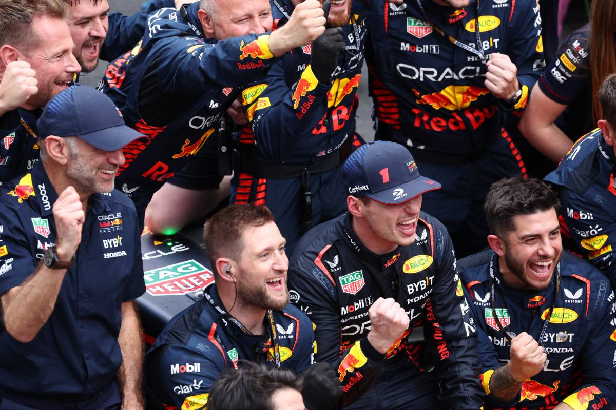 Race winner Max Verstappen (NLD) Red Bull Racing celebrates with the team.
28.05.2023. Formula 1 World Championship, Rd 7, Monaco Grand Prix, Monte Carlo, Monaco, Race Day.
- www.xpbimages.com, EMail: requests@xpbimages.com &copy; Copyright: Batchelor / XPB Images