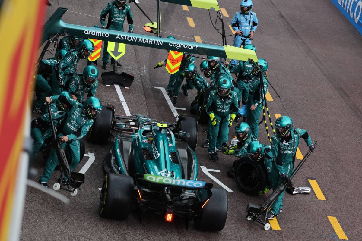 Aston: Alonso win unlikely even with early switch to inters