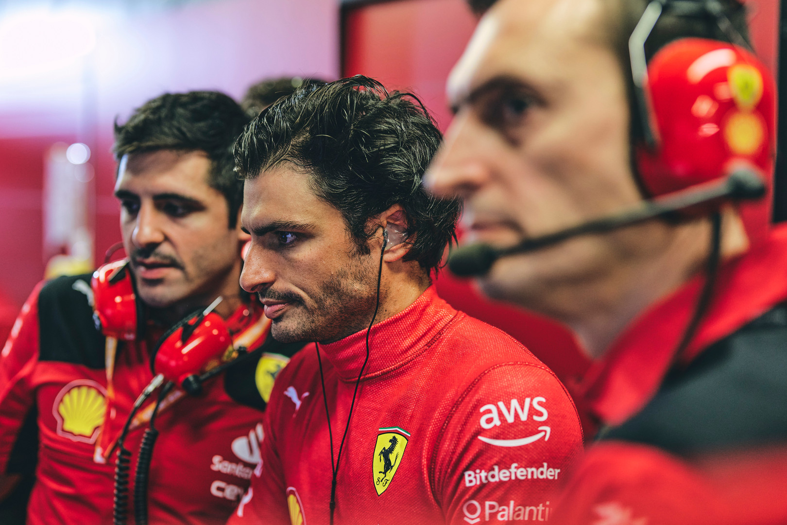 Sainz wants Ferrari future sorted ahead of 2024 F1 season