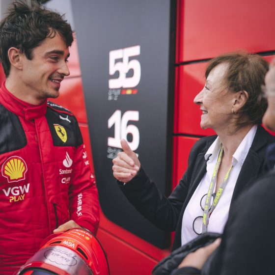 Leclerc cleared by Villeneuve family to use tribute helmet